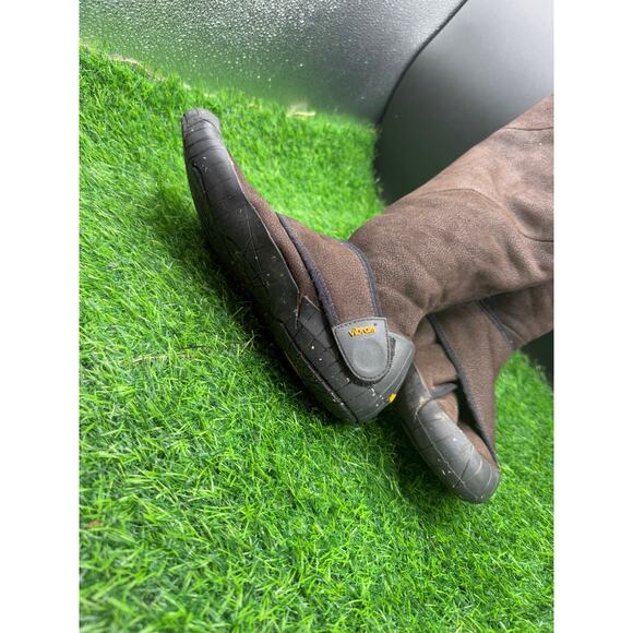 Vibram Sole Suede Boots- Size 8.5/9 (approx) - women - Picture 6 of 9